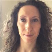 Professeur de Hatha Yoga et thérapeute en Ayurvéda (formation de 6 ans)